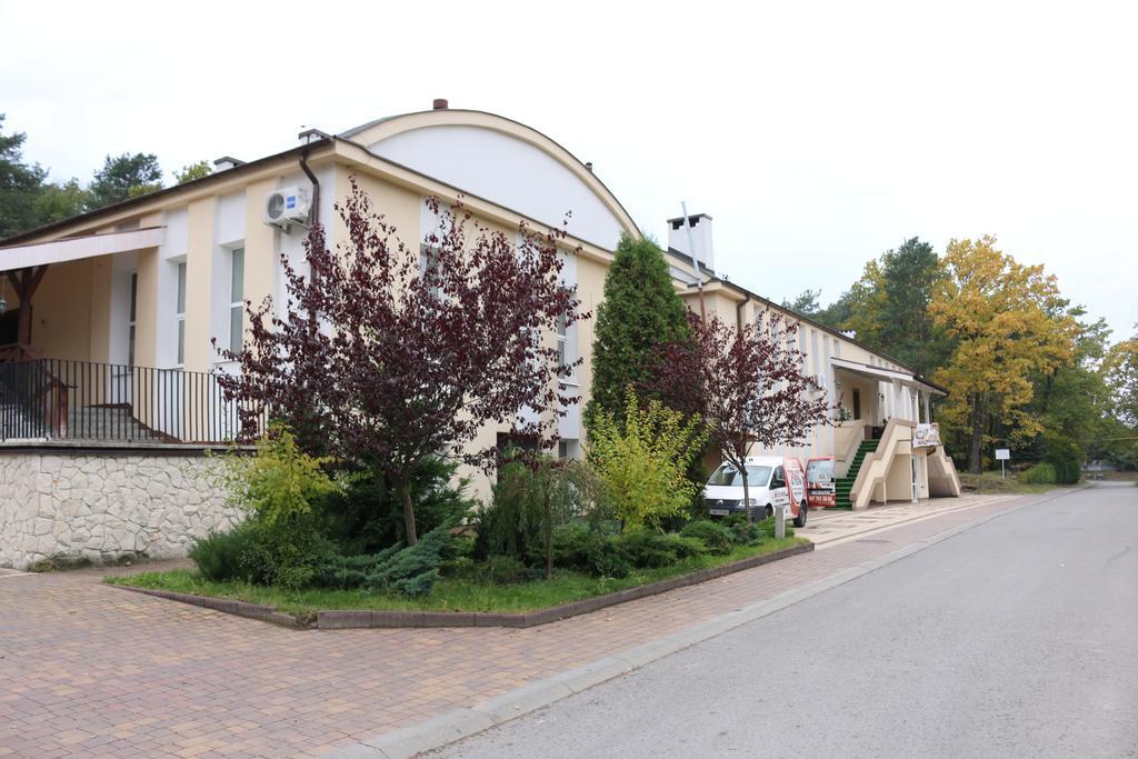 Hotel Lachowka Krepiec Extérieur photo