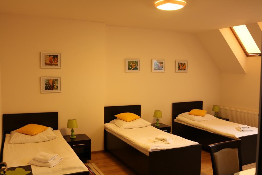 Hotel Lachowka Krepiec Extérieur photo